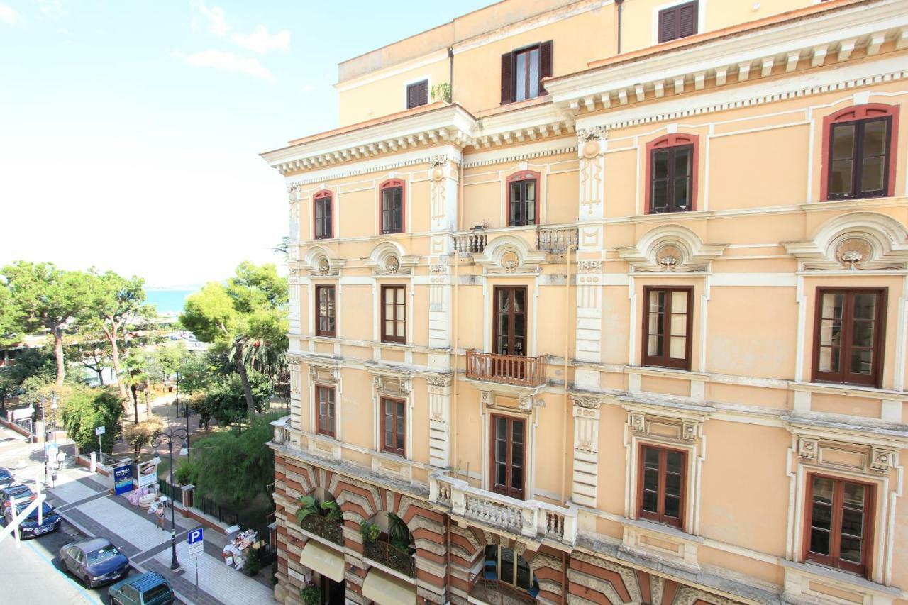 B&B Vitruvio Suites 福尔米亚 外观 照片